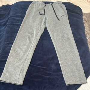 Nike Gray Sweatpants Therma-Fit